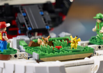 LEGO anuncia cinco novos conjuntos de Pokémon com Rayquaza, Arcanine, Red e mais